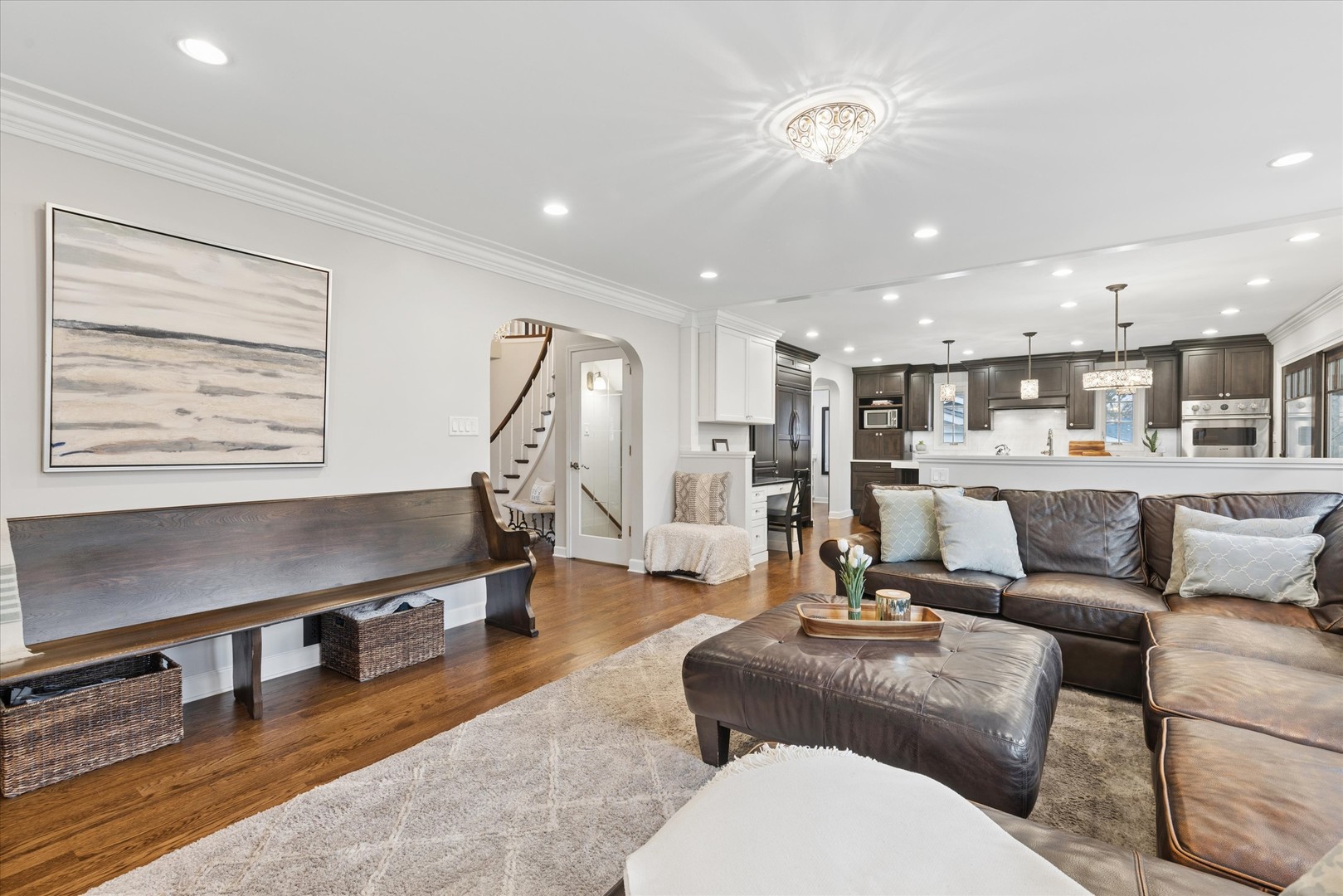 156 Sunset Avenue, Glen Ellyn, IL 60137