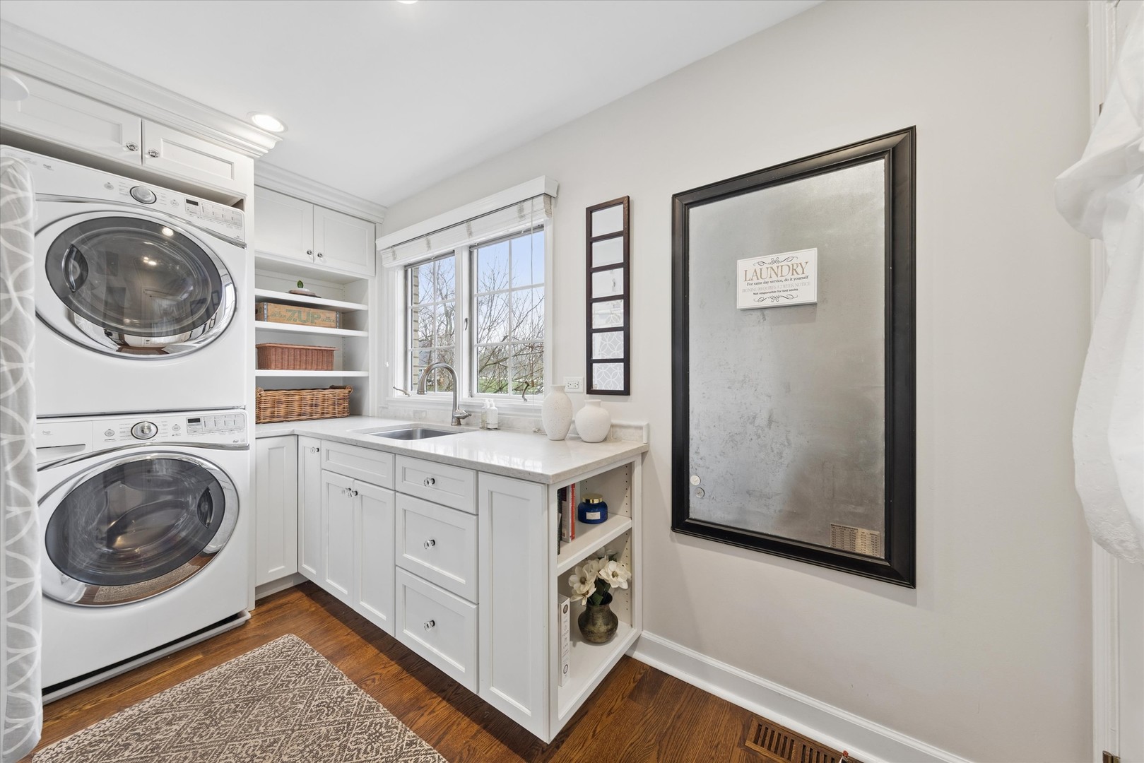 156 Sunset Avenue, Glen Ellyn, IL 60137