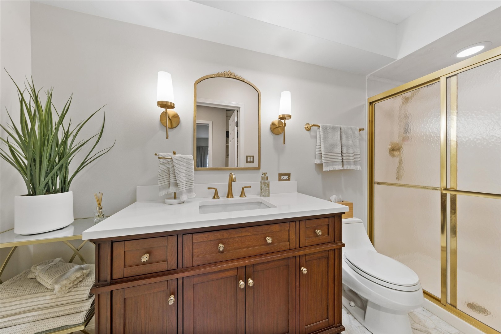 156 Sunset Avenue, Glen Ellyn, IL 60137