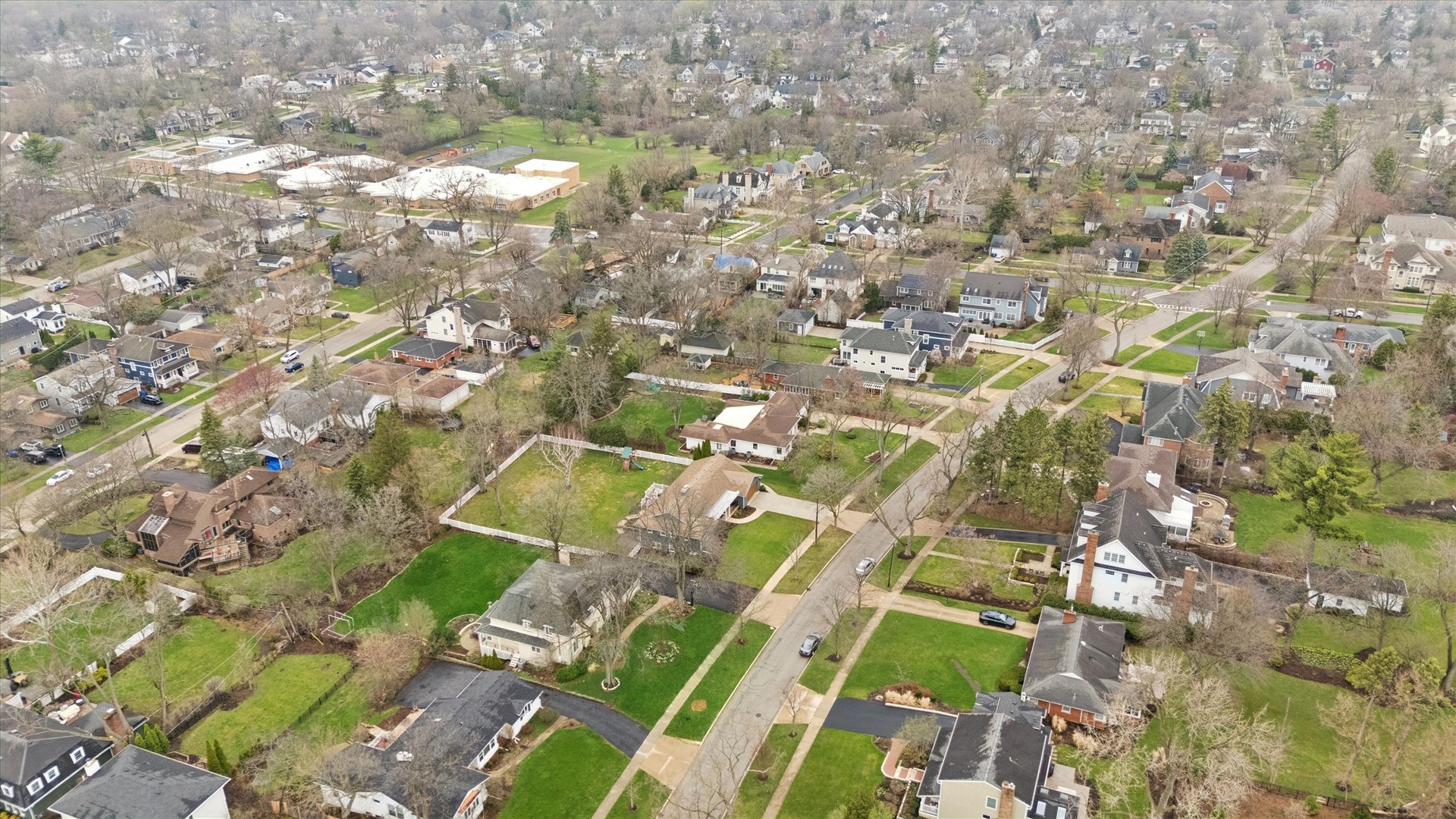 156 Sunset Avenue, Glen Ellyn, IL 60137