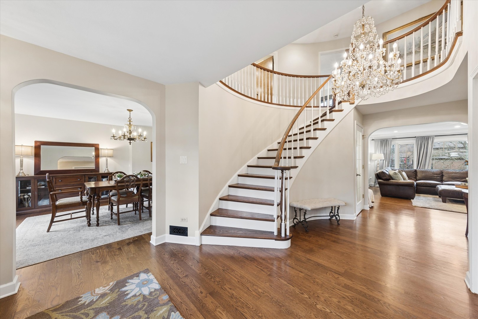 156 Sunset Avenue, Glen Ellyn, IL 60137