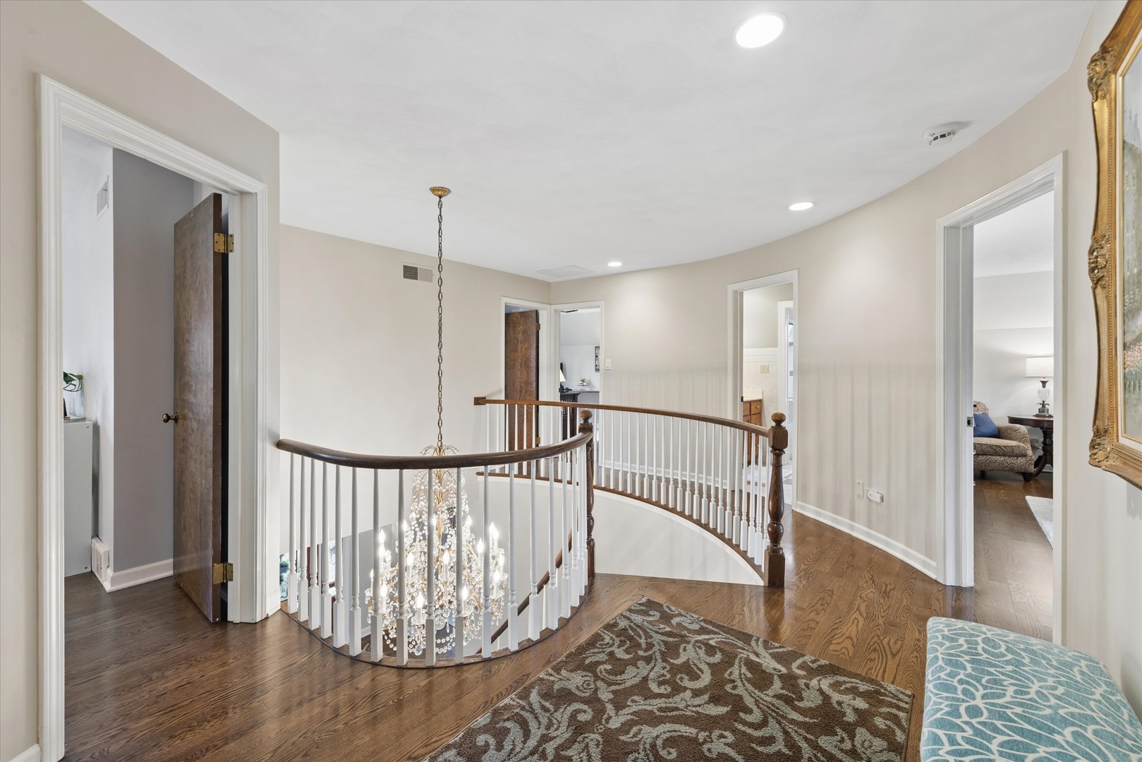 156 Sunset Avenue, Glen Ellyn, IL 60137