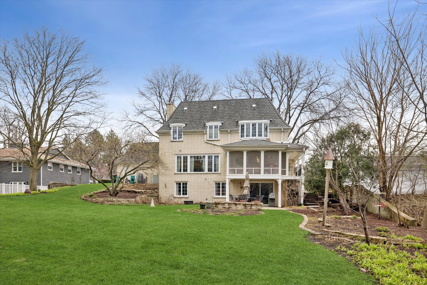 156 Sunset Avenue, Glen Ellyn, IL 60137