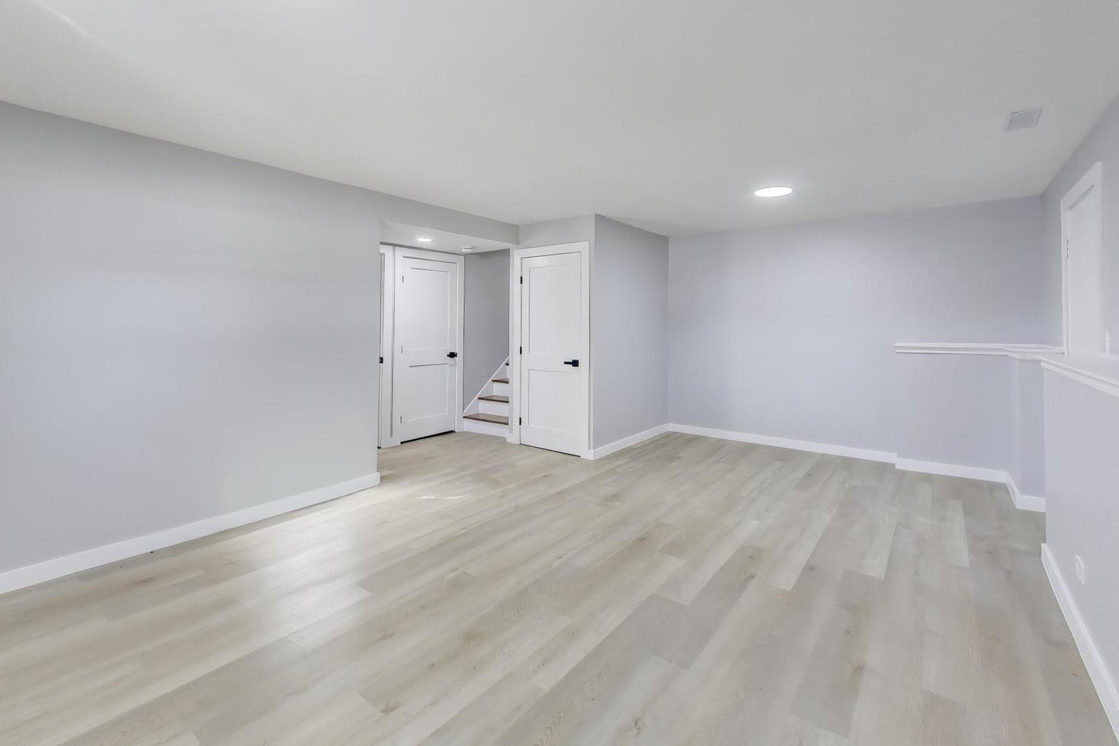 2N660 Valewood Road, West Chicago, IL 60185