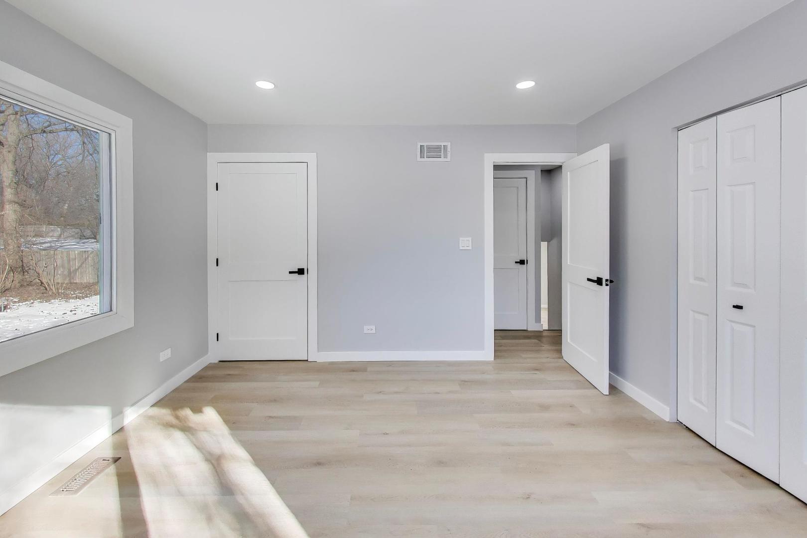 2N660 Valewood Road, West Chicago, IL 60185