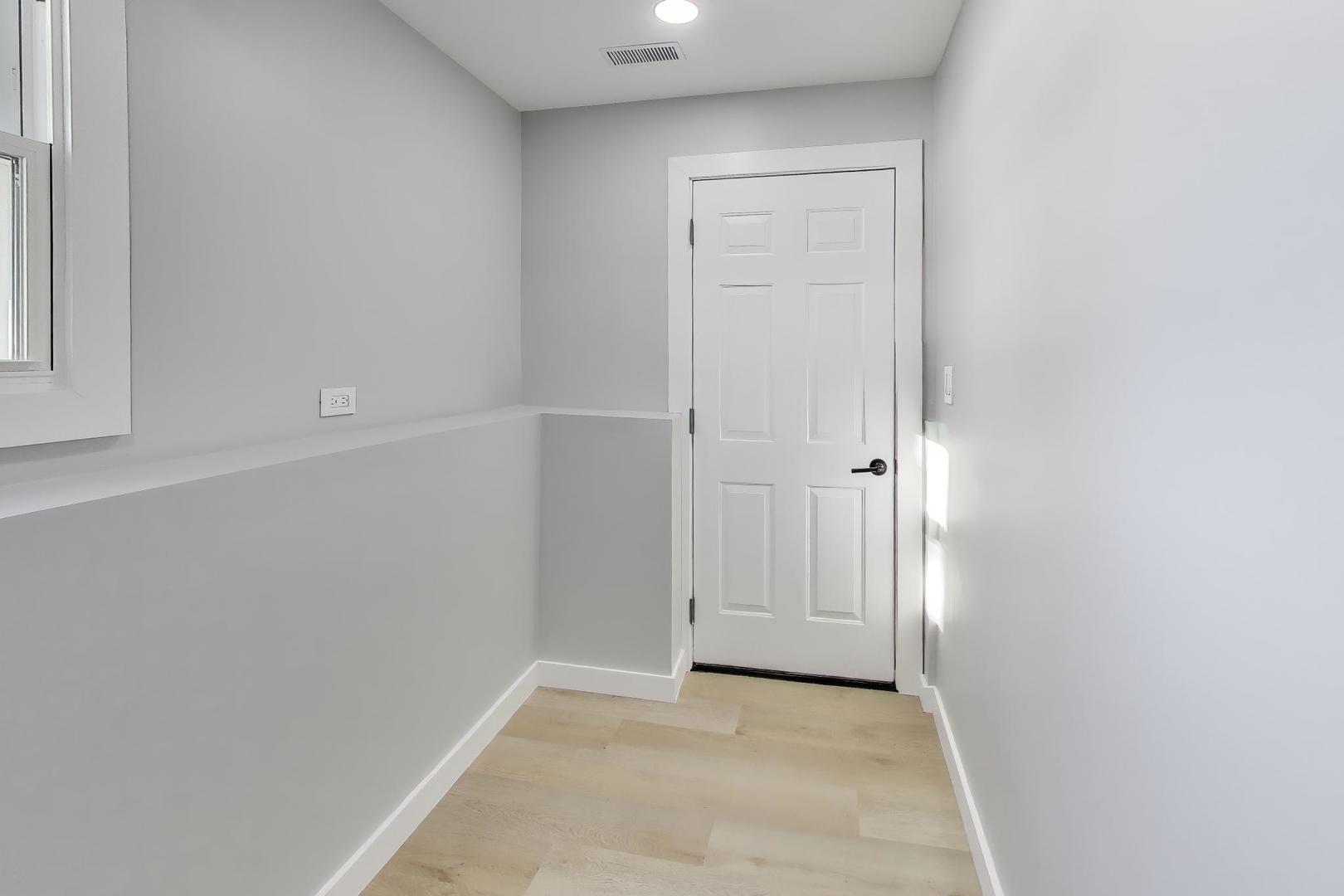 2N660 Valewood Road, West Chicago, IL 60185