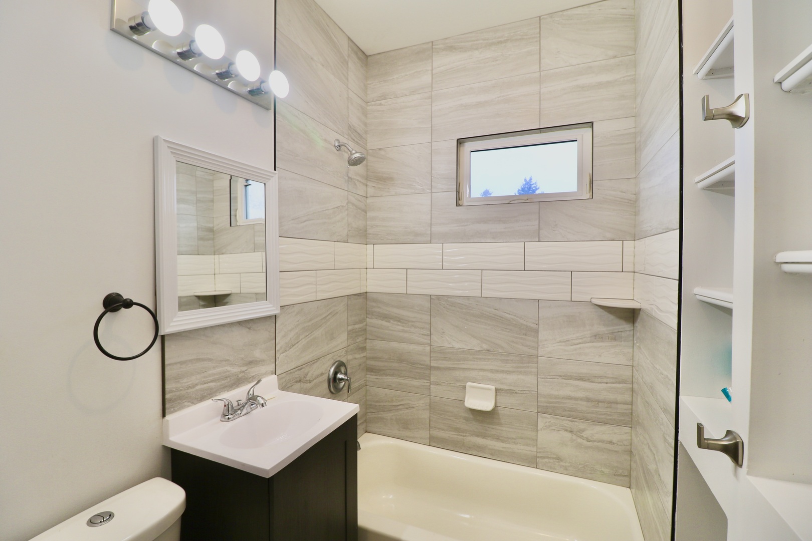 3807 N Narragansett Avenue #2, Chicago, IL 60634