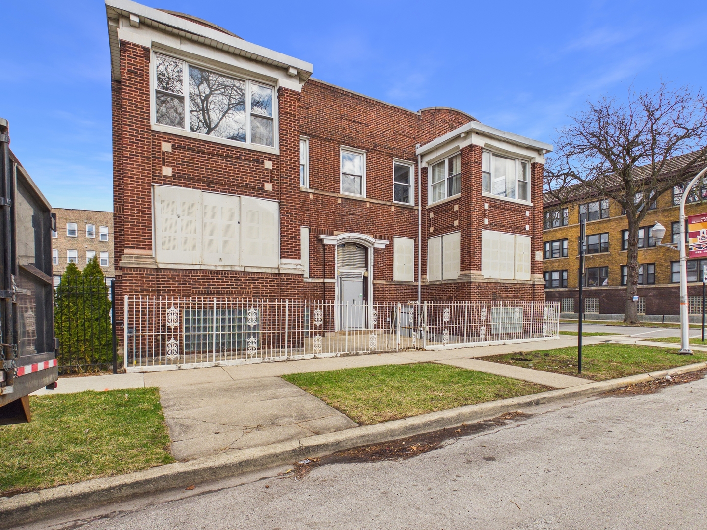 5500 W Adams Street, Chicago, IL 60644