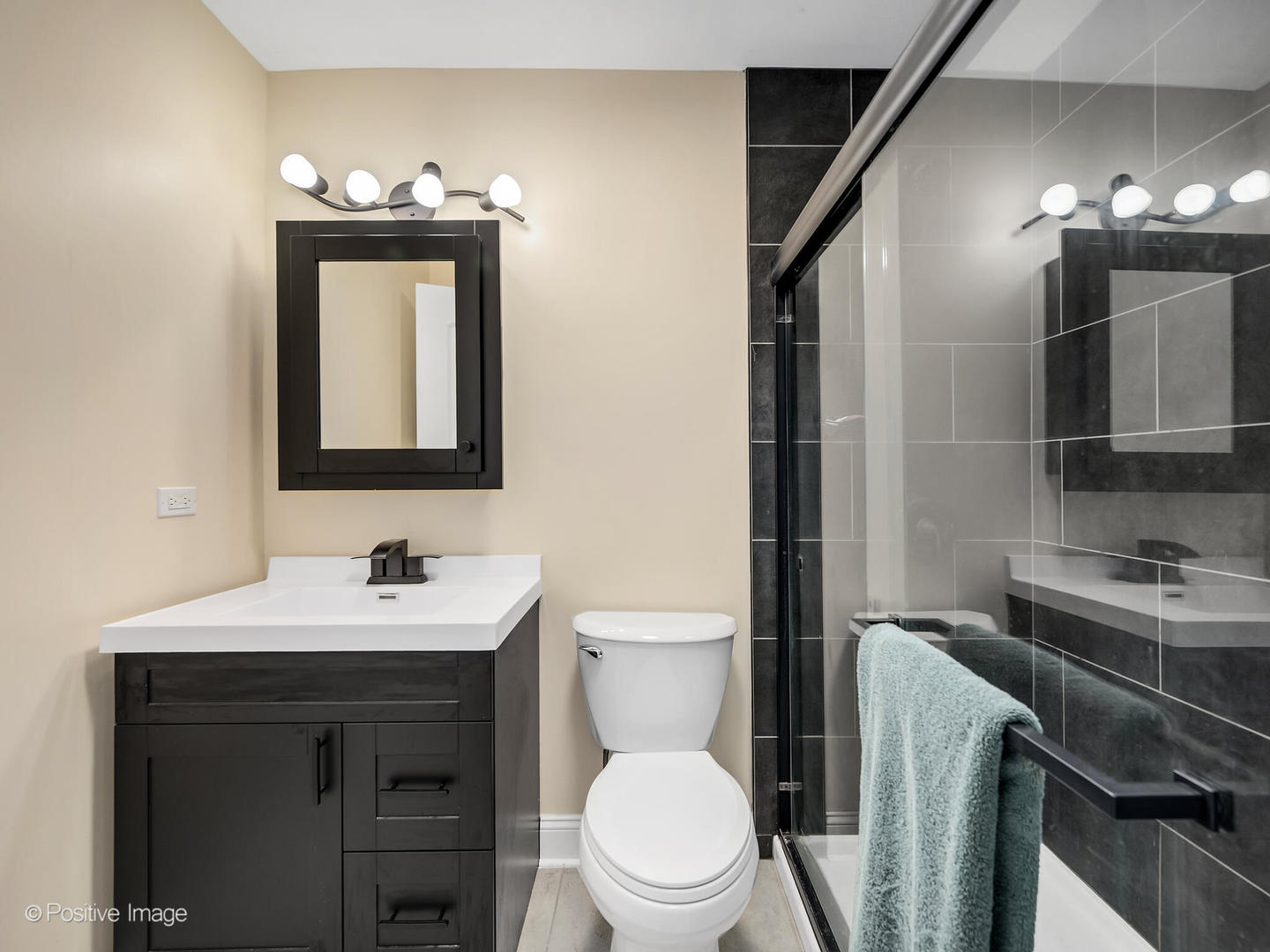 266 Marilyn Avenue, Glendale Heights, IL 60139