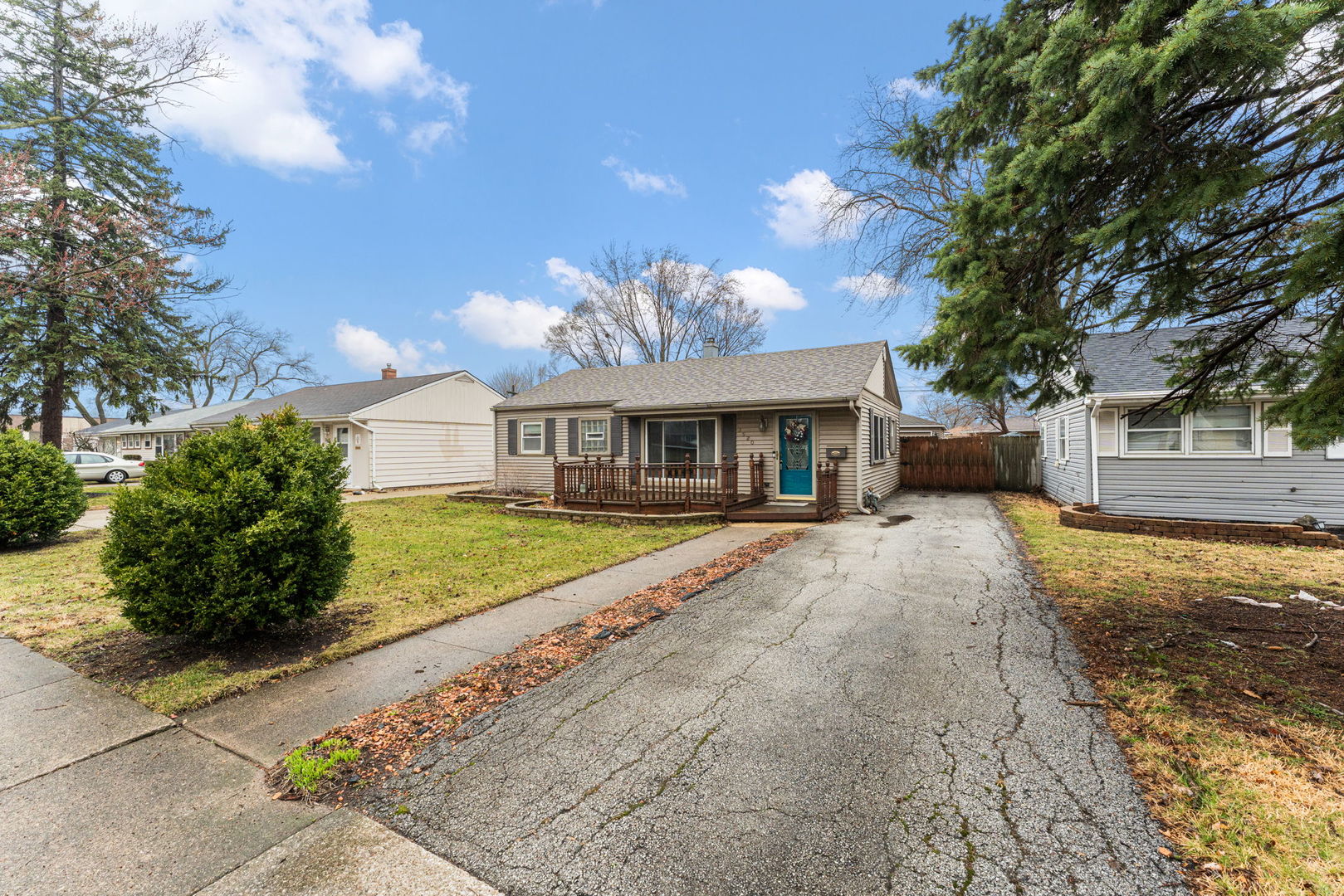 3520 Jackson Street, Lansing, IL 60438