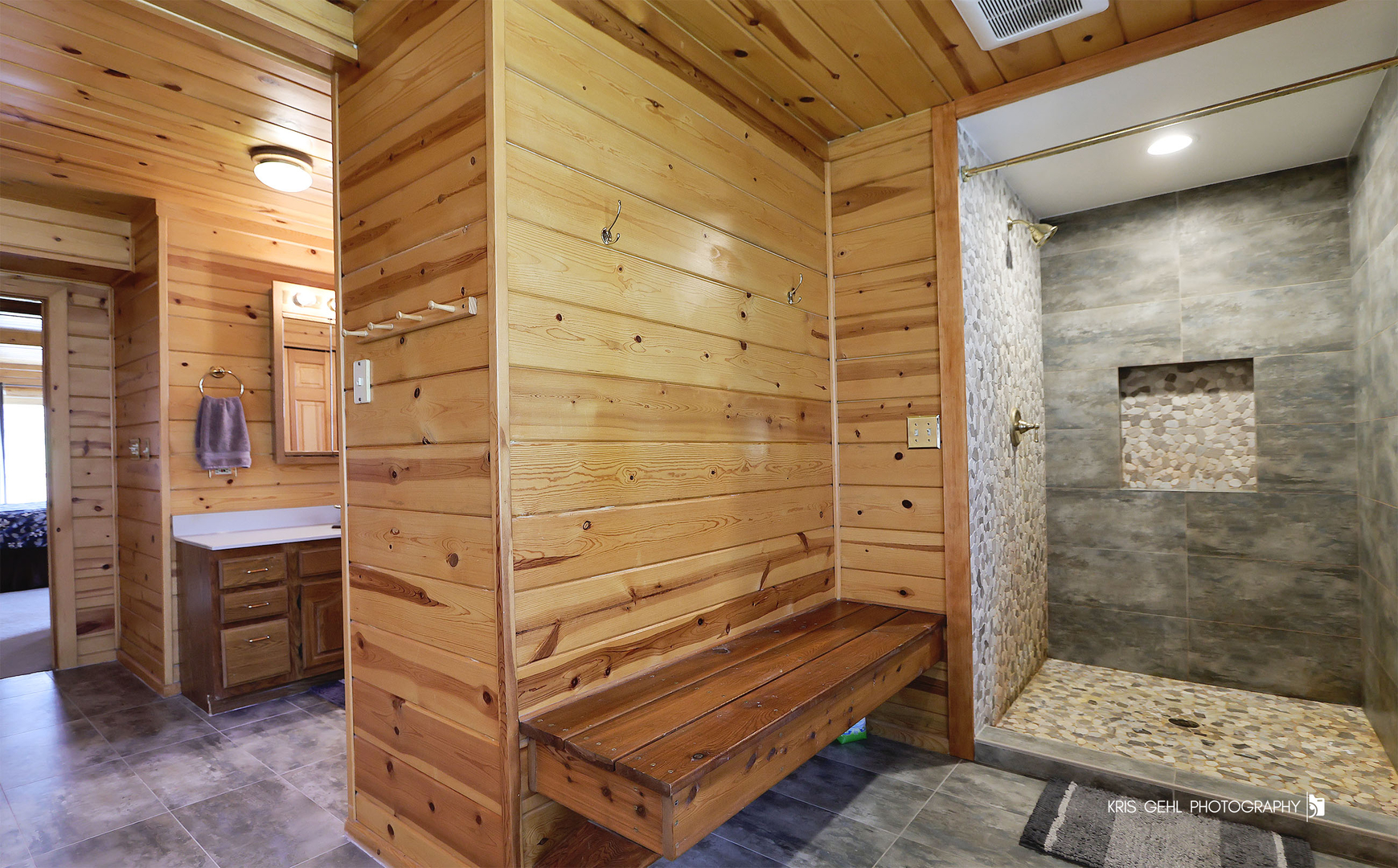 28496 High View Road, McHenry, IL 60051