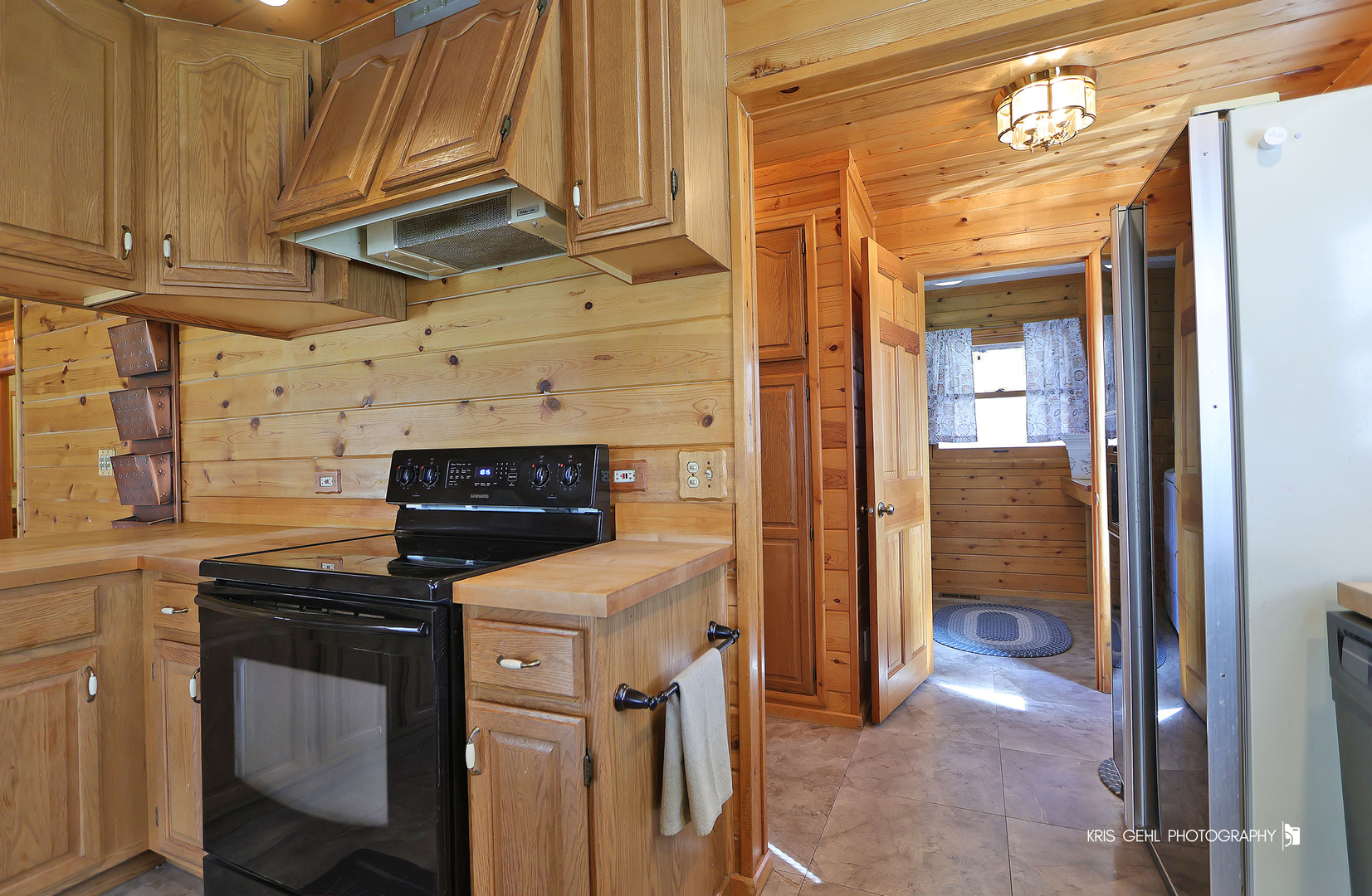 28496 High View Road, McHenry, IL 60051