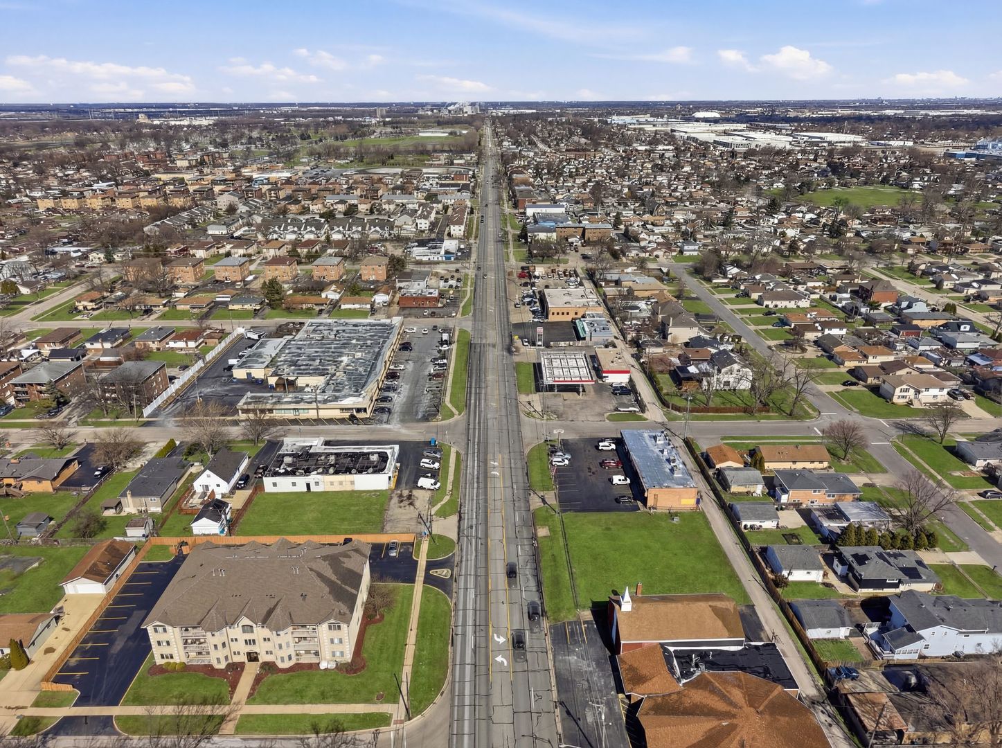 8404 S Roberts Road, Justice, IL 60458