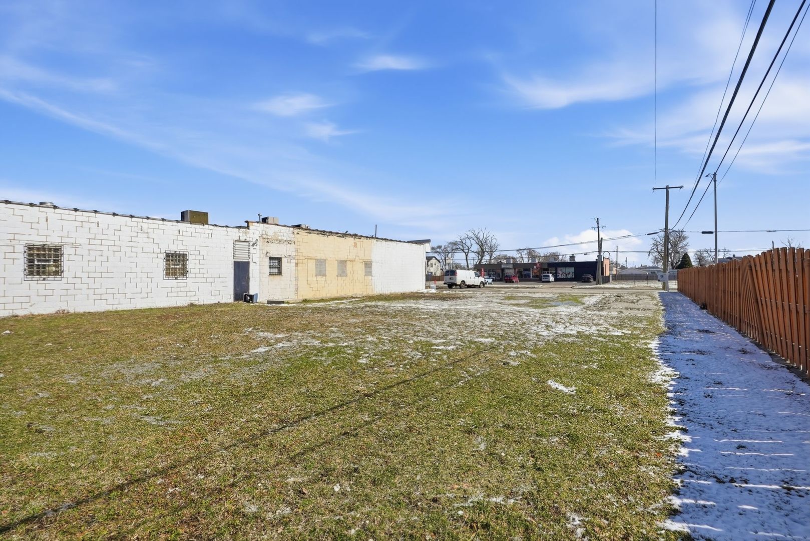 8404 S Roberts Road, Justice, IL 60458