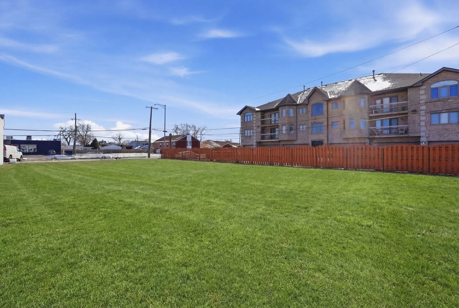 8404 S Roberts Road, Justice, IL 60458