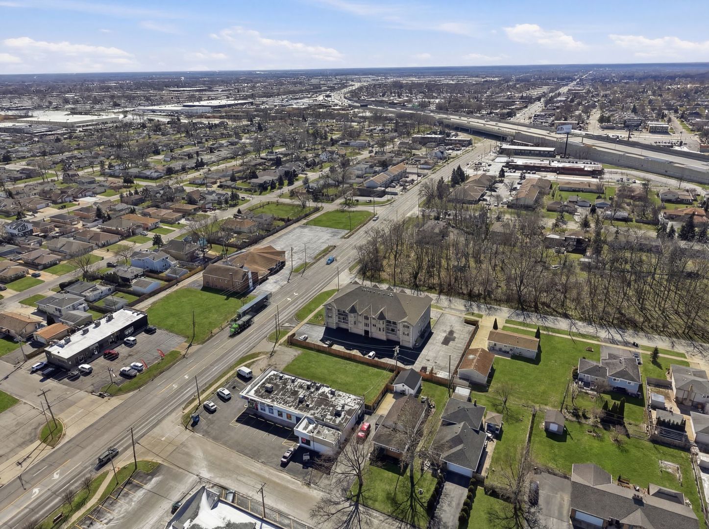 8404 S Roberts Road, Justice, IL 60458