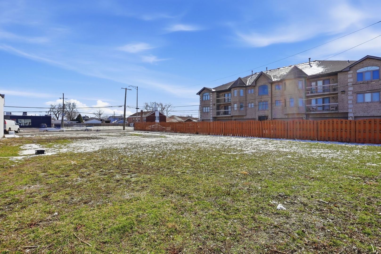 8404 S Roberts Road, Justice, IL 60458