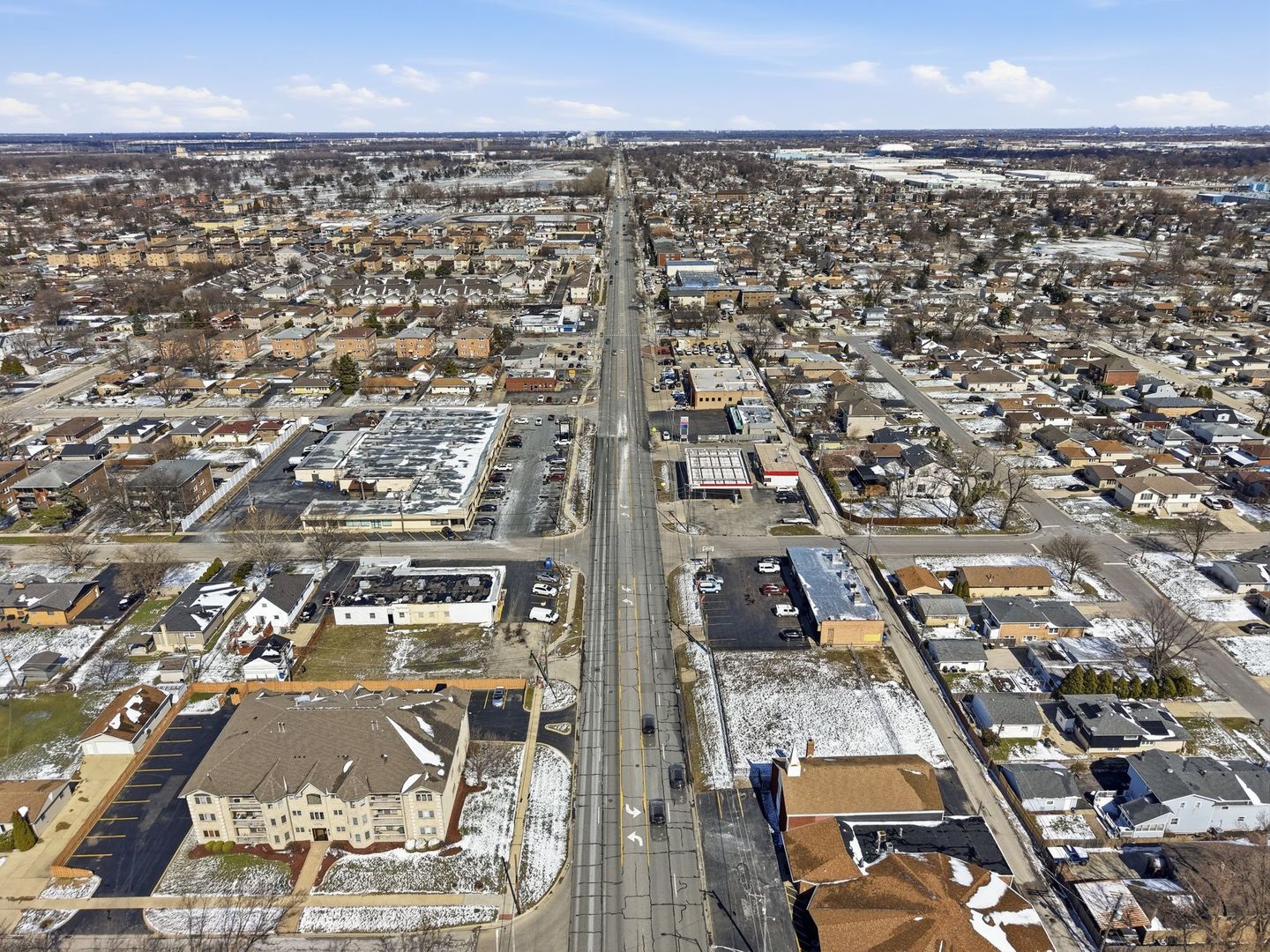 8404 S Roberts Road, Justice, IL 60458