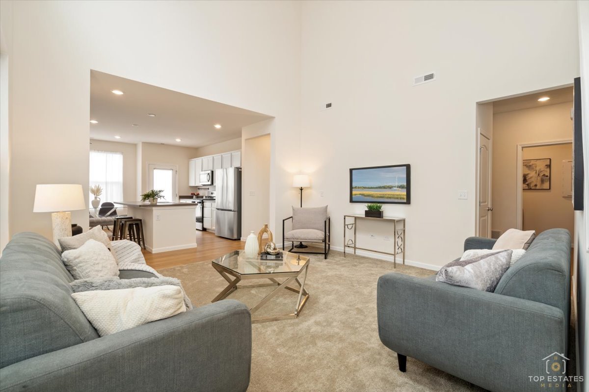 2739 Lawlor Lane, Naperville, IL 60564