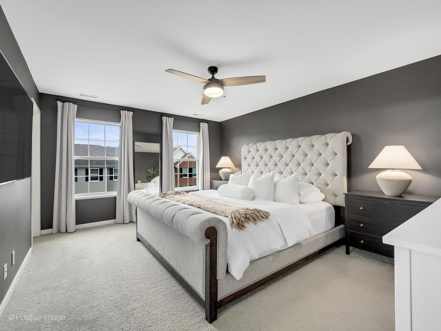 1589 Deer Pointe Drive, South Elgin, IL 60177