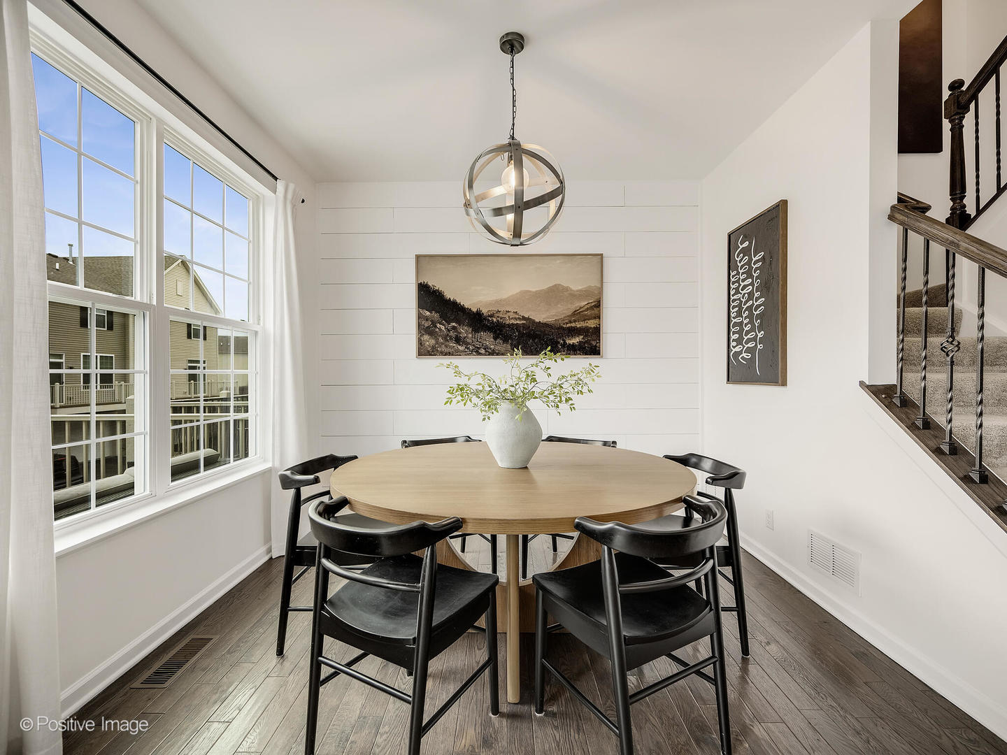 1589 Deer Pointe Drive, South Elgin, IL 60177