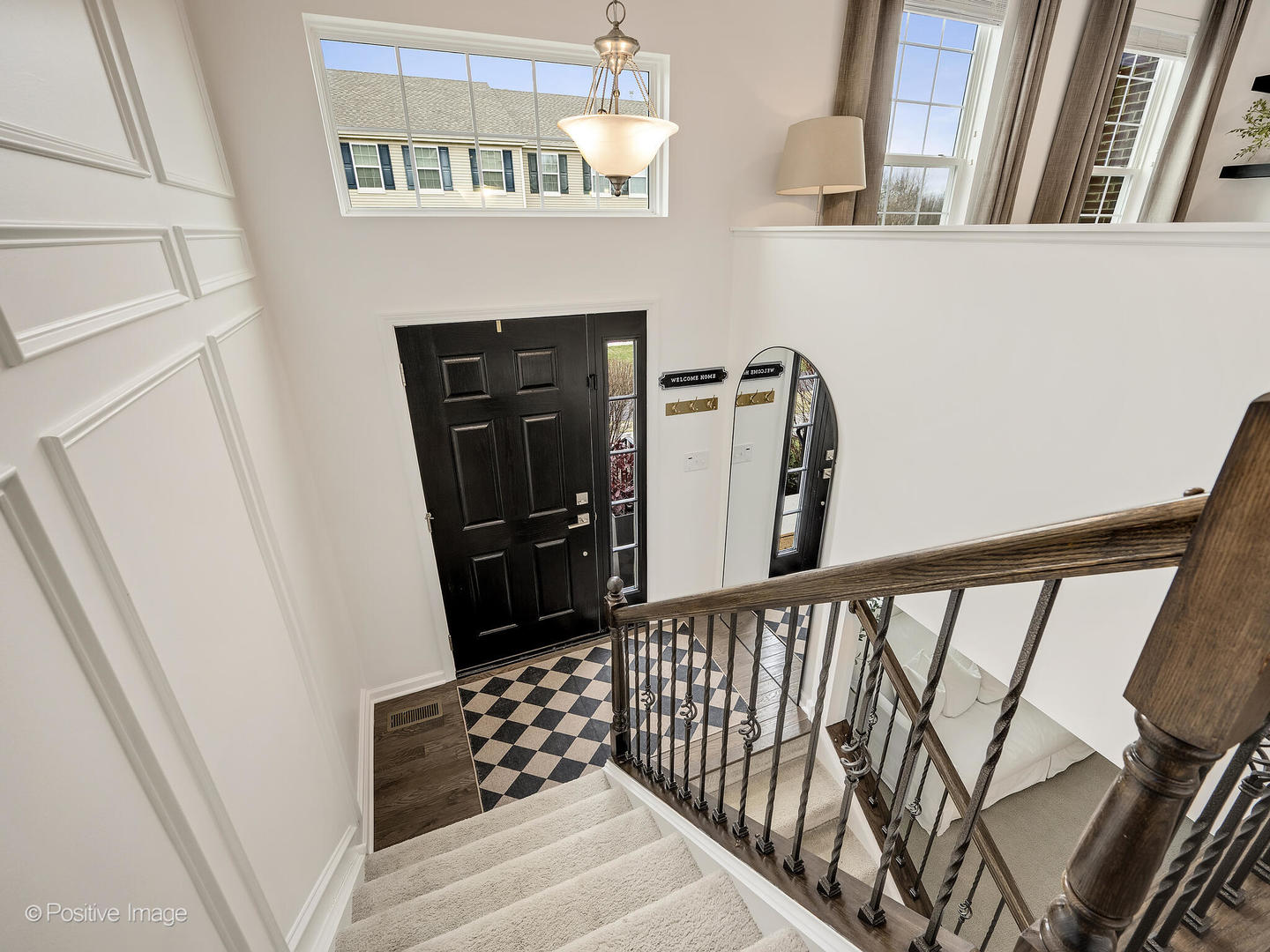 1589 Deer Pointe Drive, South Elgin, IL 60177