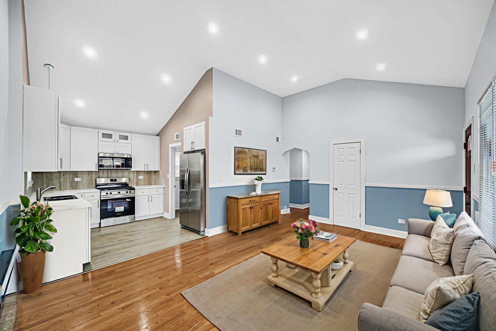 12500 S Loomis Street, Calumet Park, IL 60827