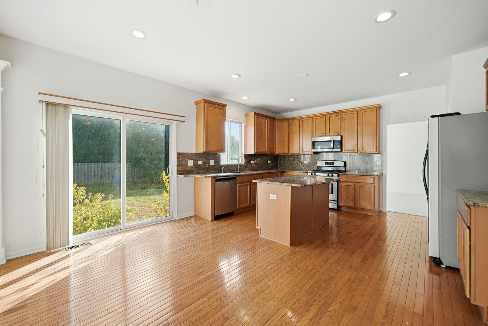 402 Marshall Ash Street, Bolingbrook, IL 60490