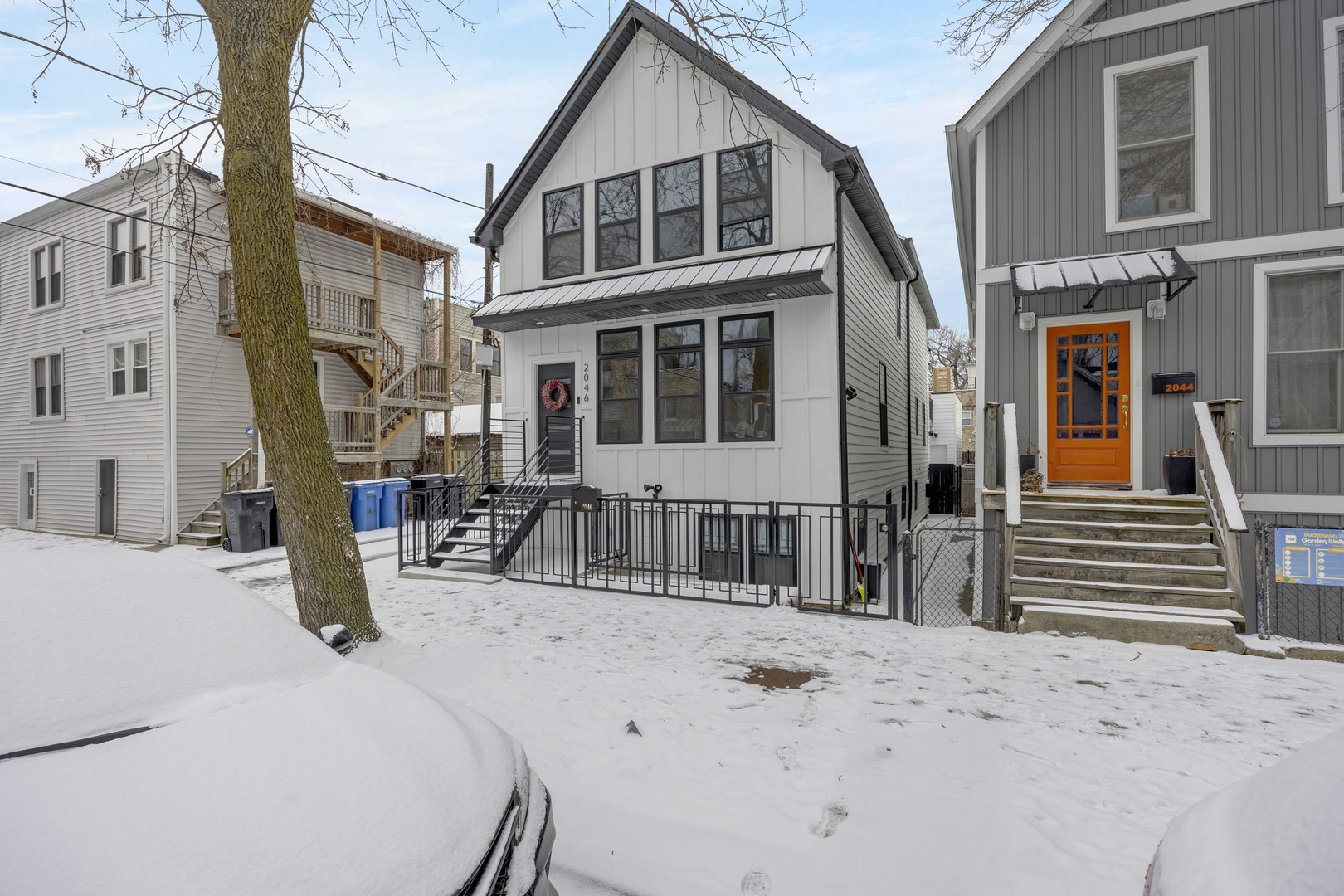 2046 W Moffat Street #1, Chicago, IL 60647