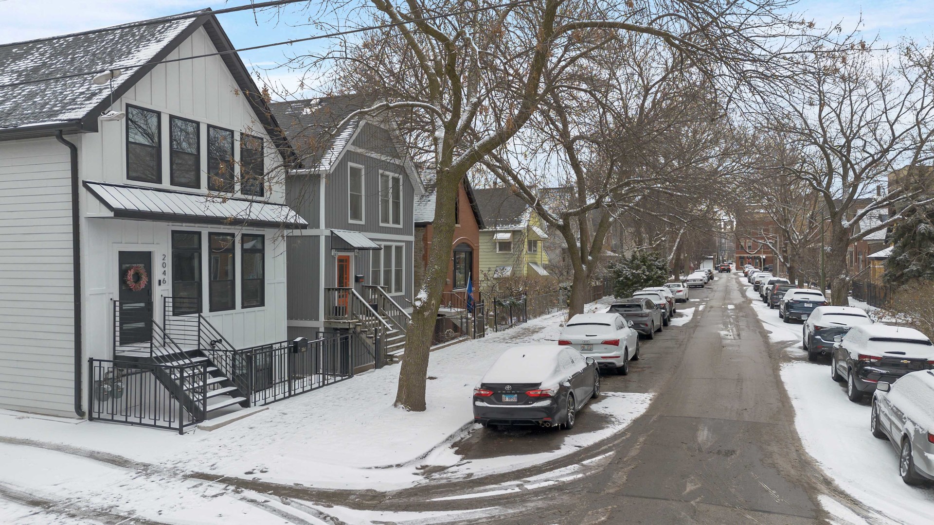 2046 W Moffat Street #1, Chicago, IL 60647