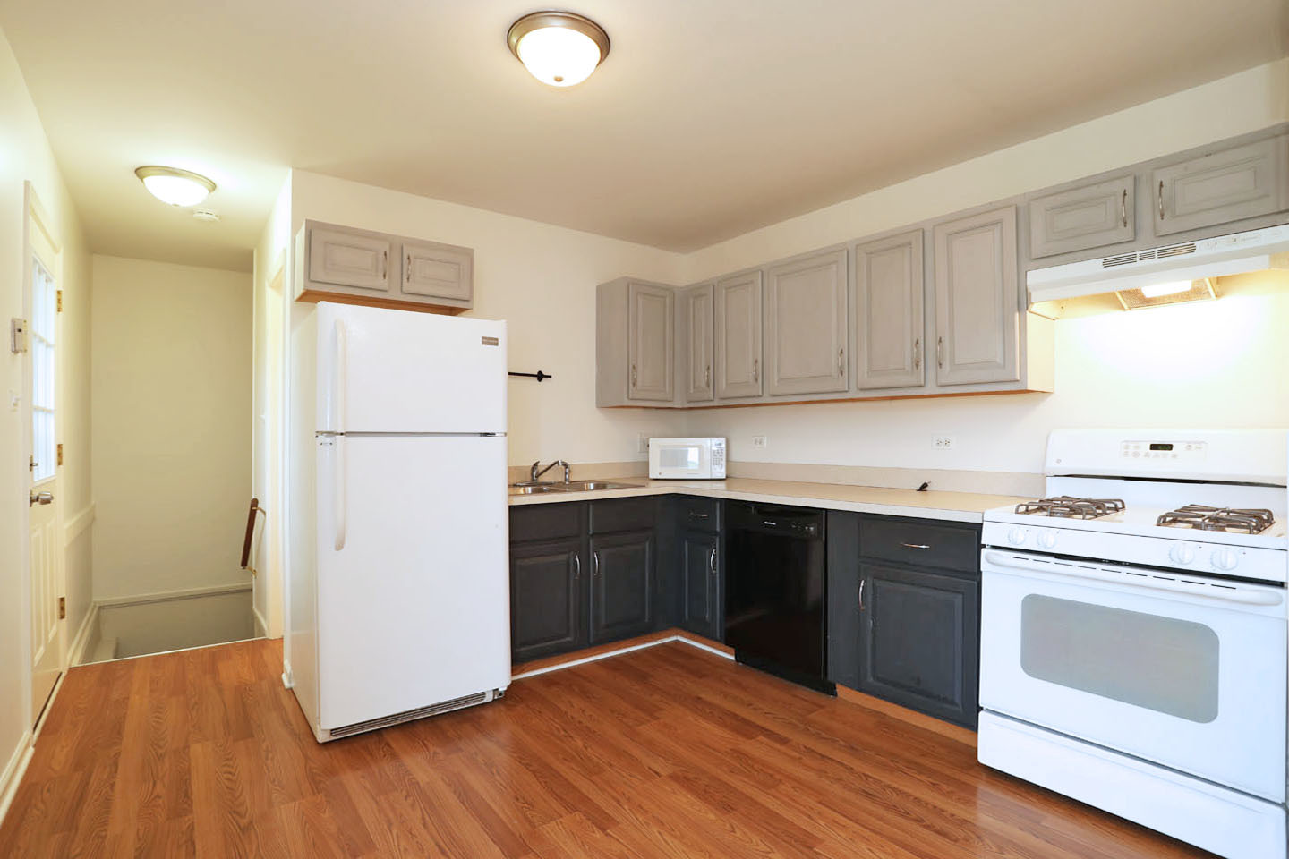 230 Princeton Street, Hoffman Estates, IL 60169