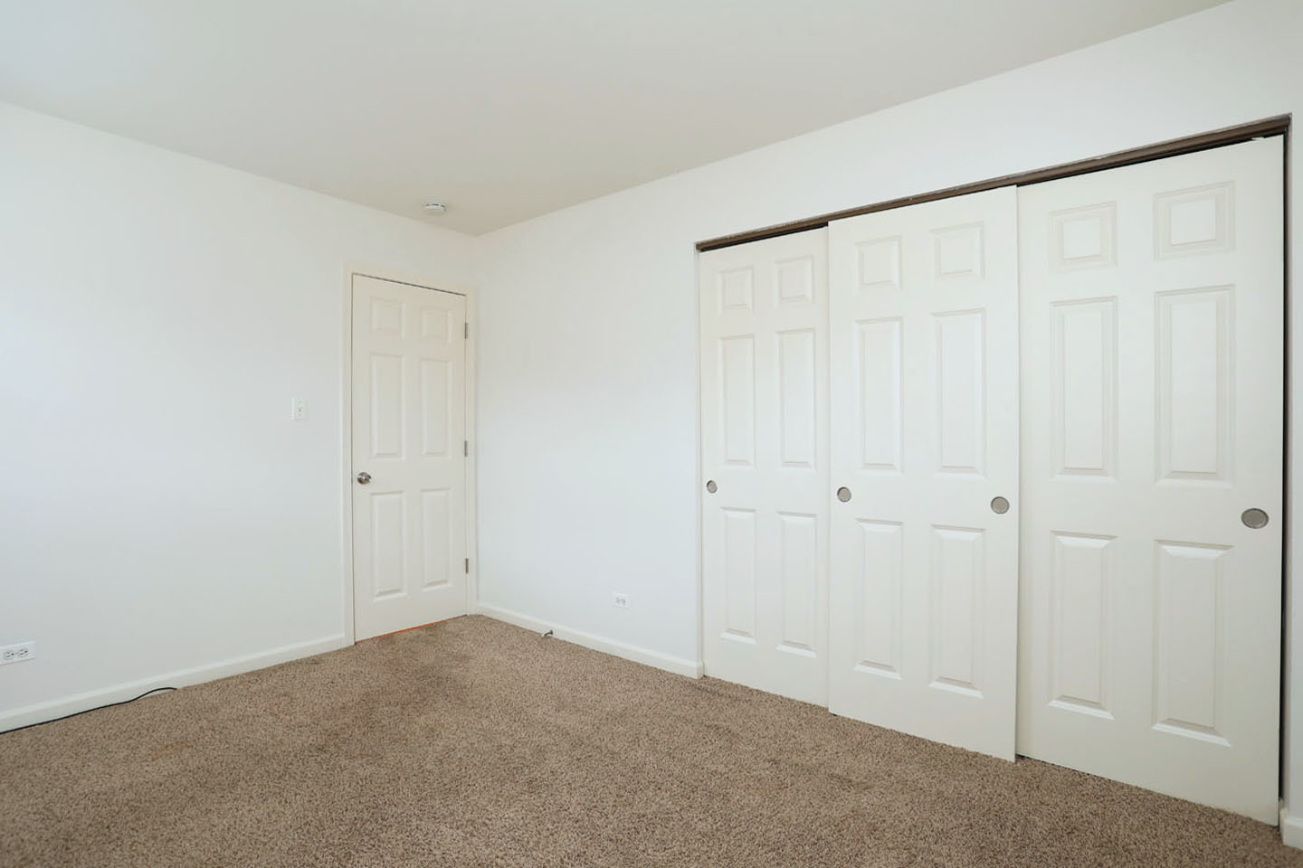 230 Princeton Street, Hoffman Estates, IL 60169