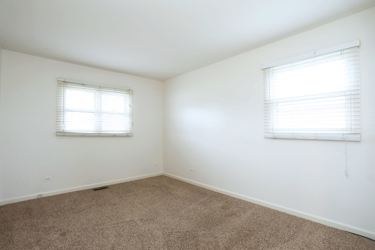 230 Princeton Street, Hoffman Estates, IL 60169