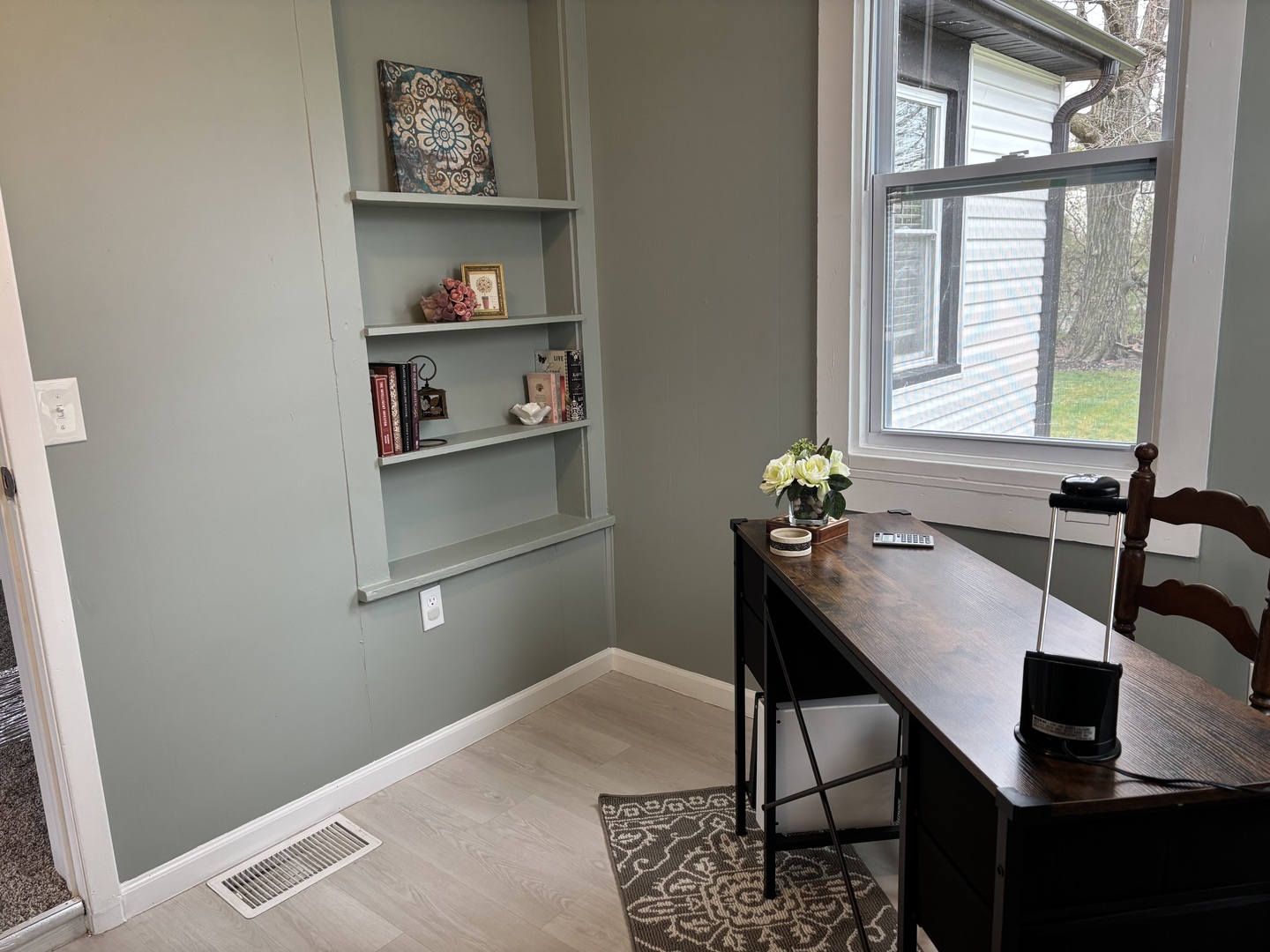 2241 Wallace Avenue, North Chicago, IL 60064