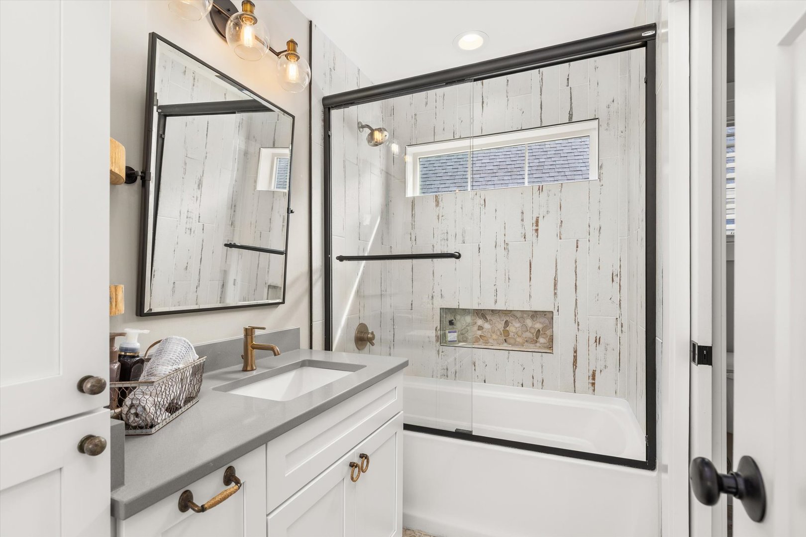 212 Leeward Way, Ottawa, IL 61350