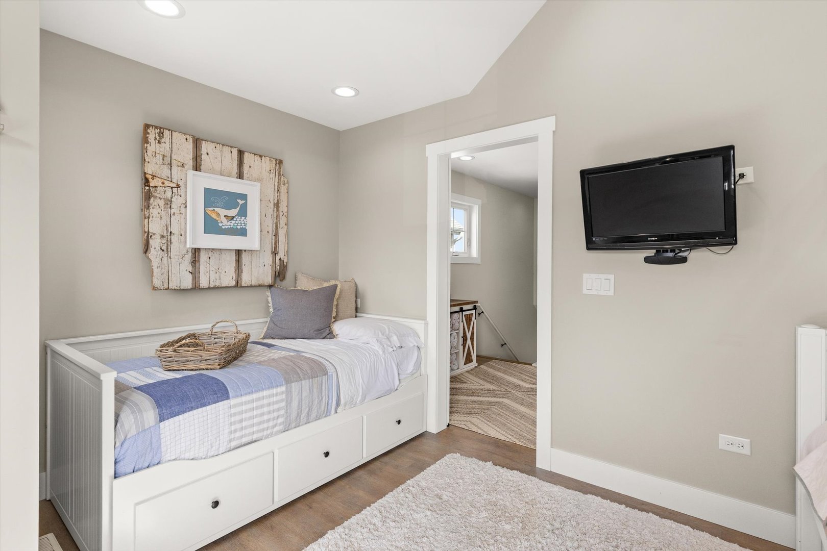 212 Leeward Way, Ottawa, IL 61350