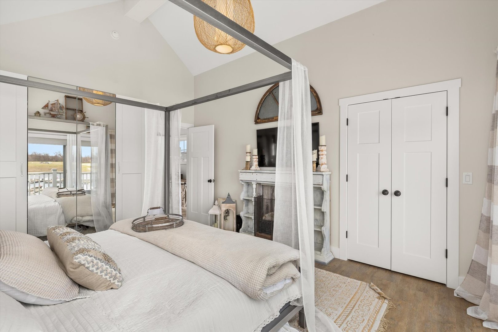 212 Leeward Way, Ottawa, IL 61350