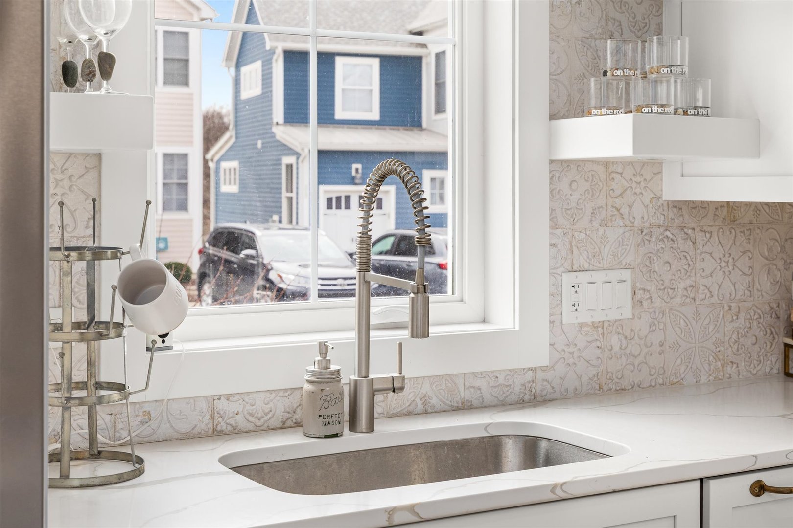 212 Leeward Way, Ottawa, IL 61350