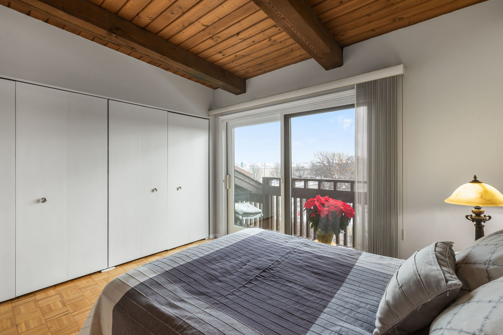 6600 W Wood River Drive #201, Niles, IL 60714