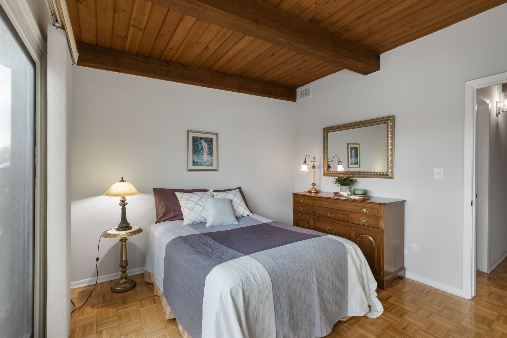 6600 W Wood River Drive #201, Niles, IL 60714