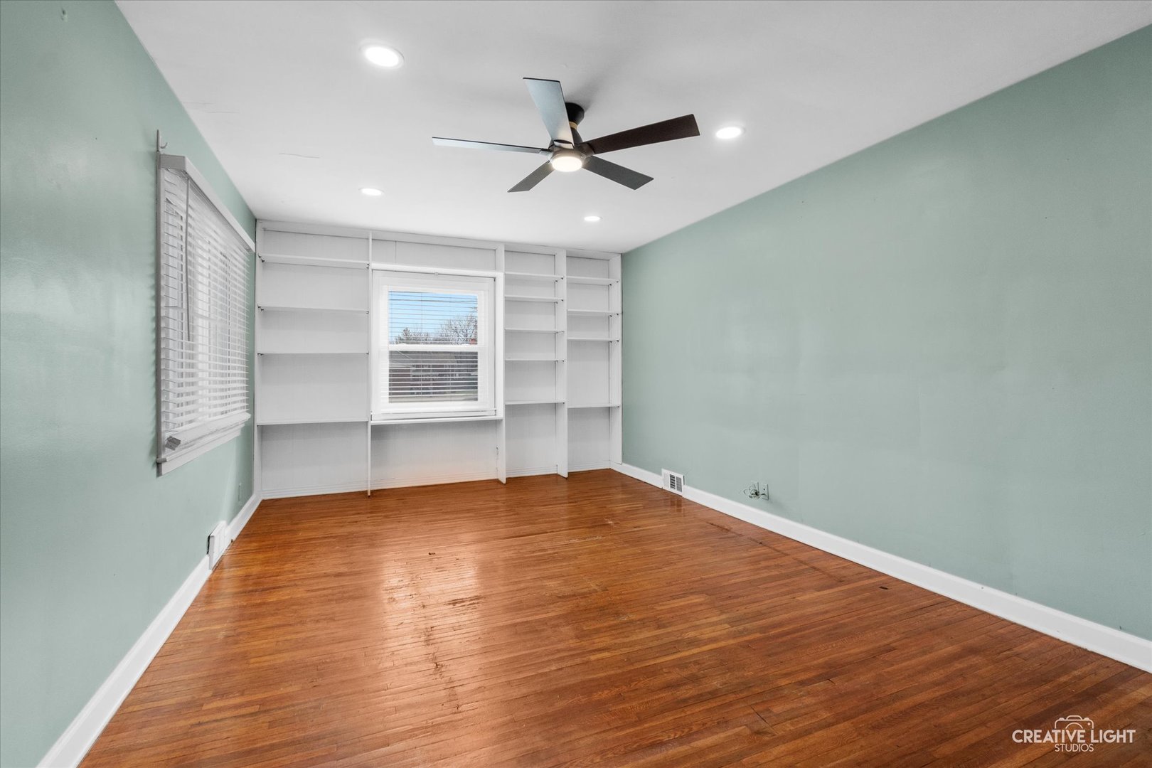 328 E Lee Street, Plano, IL 60545