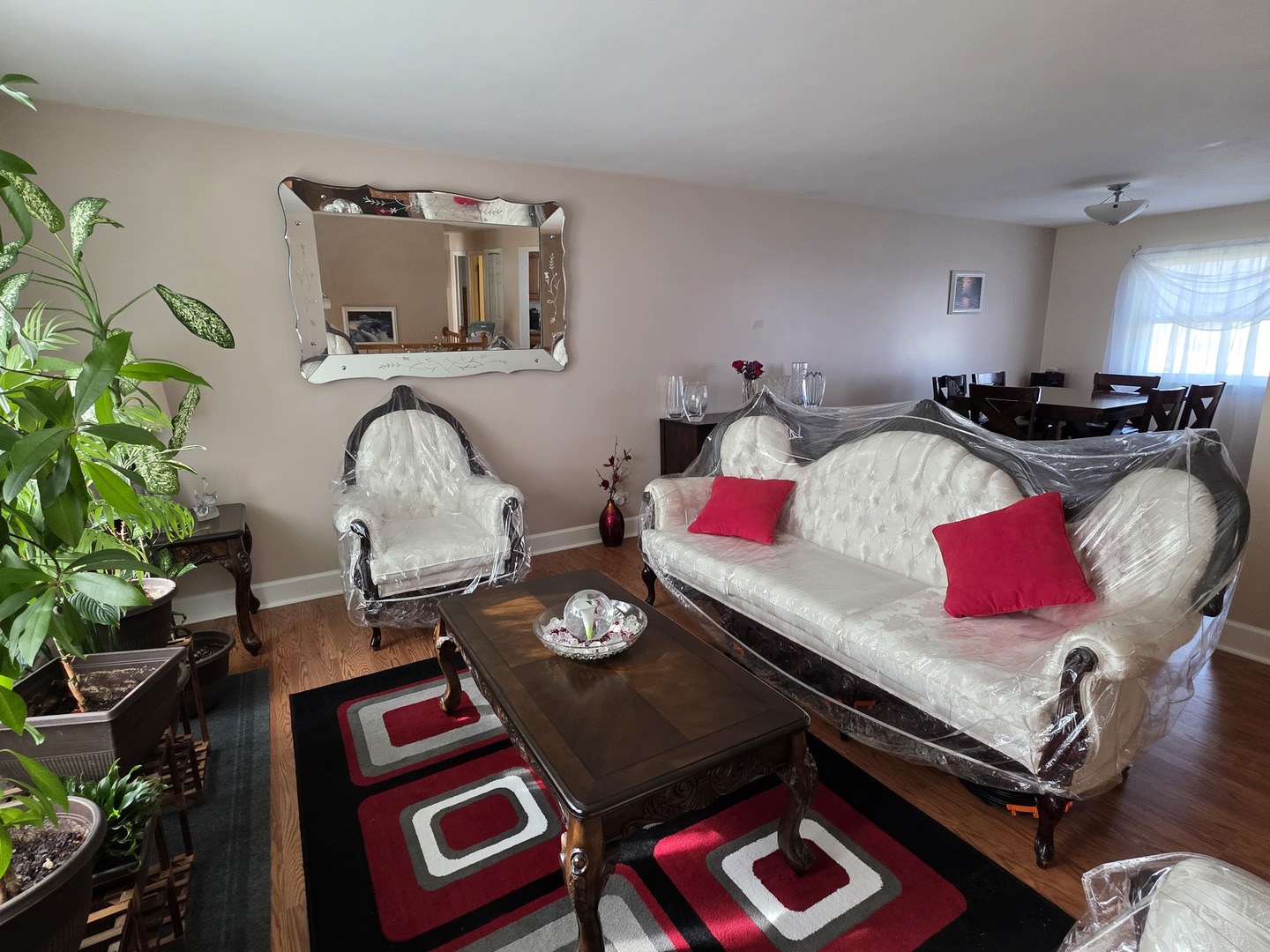 807 W Manor Court, Glenwood, IL 60425