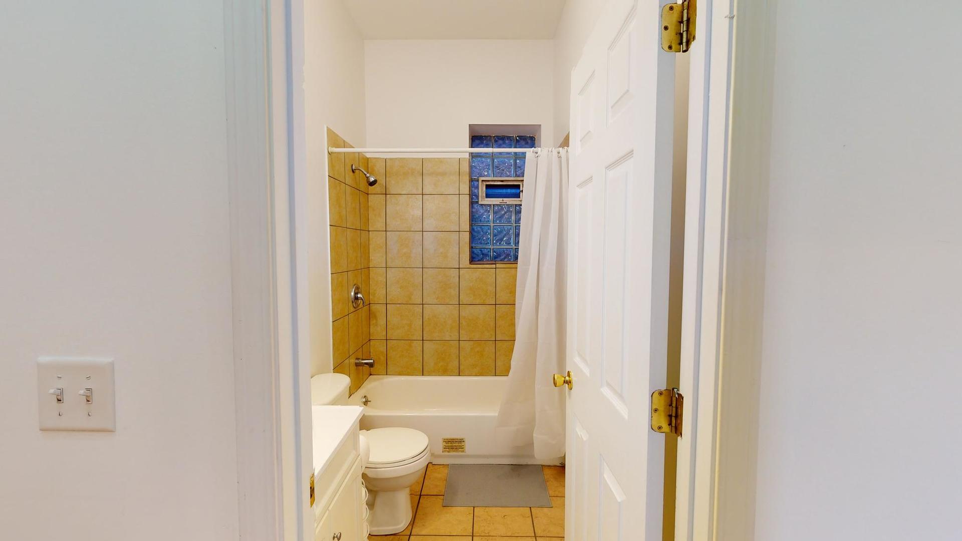 1945 W Cermak Road #1, Chicago, IL 60608