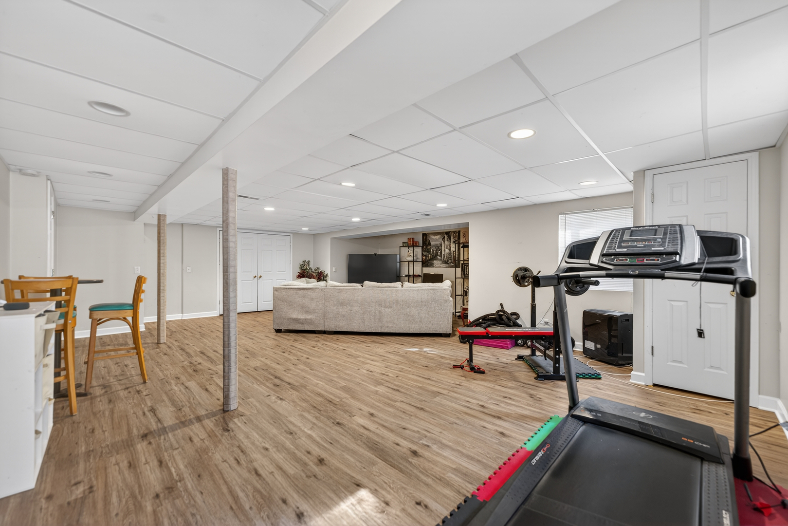 1823 Kings Gate Lane, Crystal Lake, IL 60014