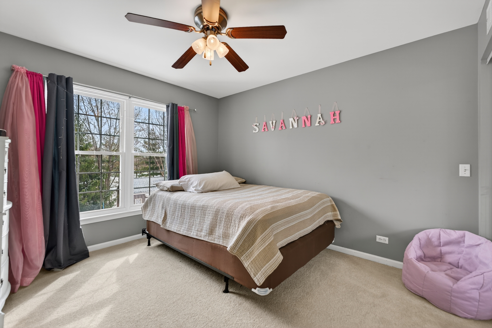 1823 Kings Gate Lane, Crystal Lake, IL 60014