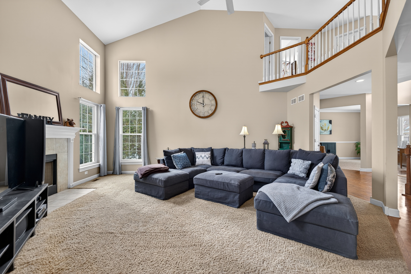 1823 Kings Gate Lane, Crystal Lake, IL 60014