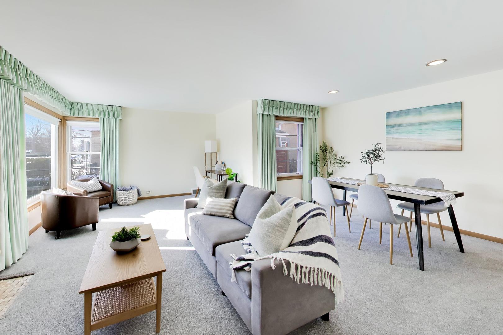 820 N Delphia Avenue, Park Ridge, IL 60068