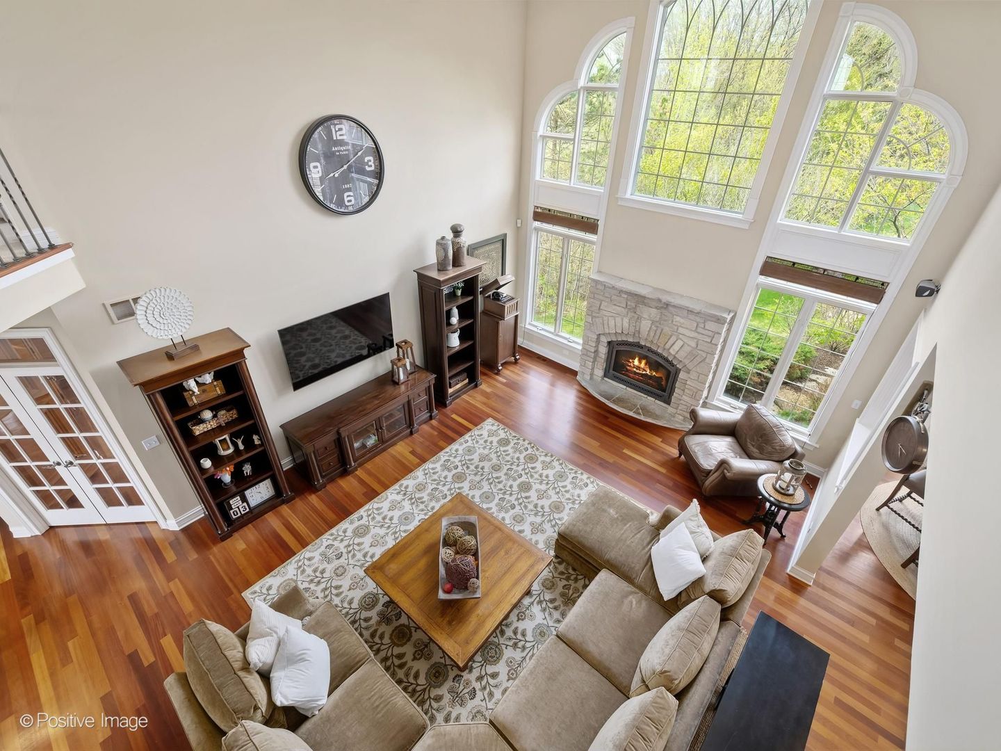 37W220 MISSION HILLS Drive, St. Charles, IL 60175