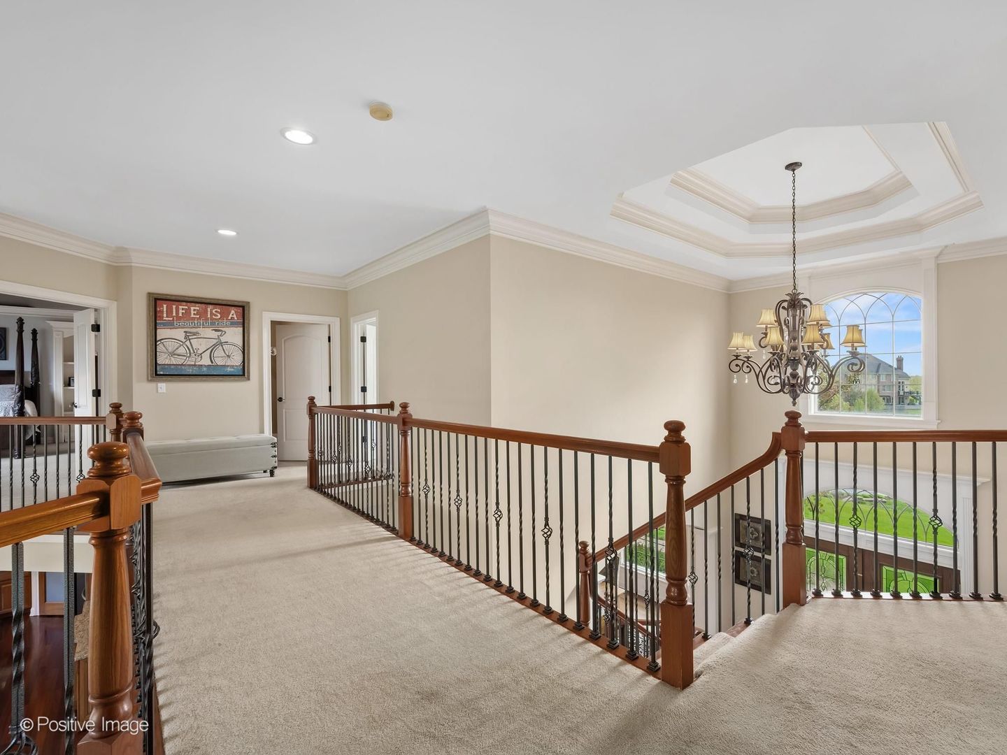 37W220 MISSION HILLS Drive, St. Charles, IL 60175