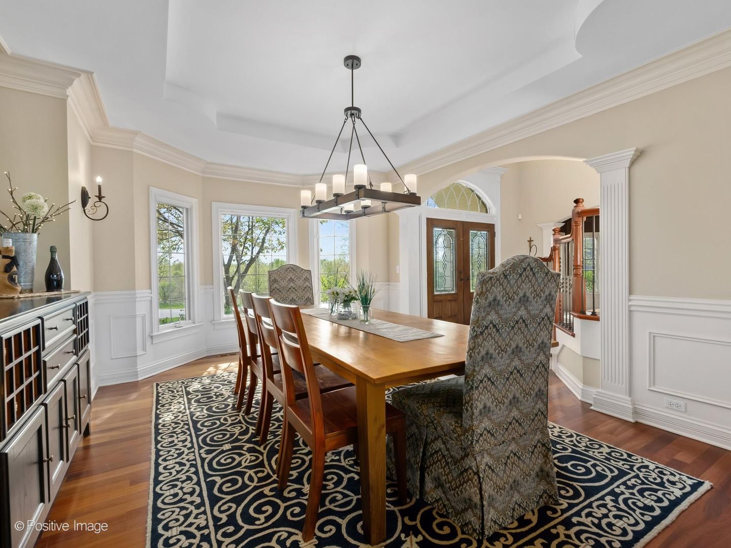 37W220 MISSION HILLS Drive, St. Charles, IL 60175